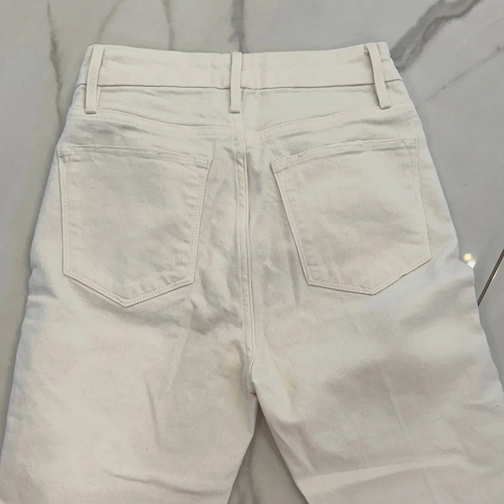 Frame Denim Women's Straight Leg Cream Jeans - Picture 3 of 3